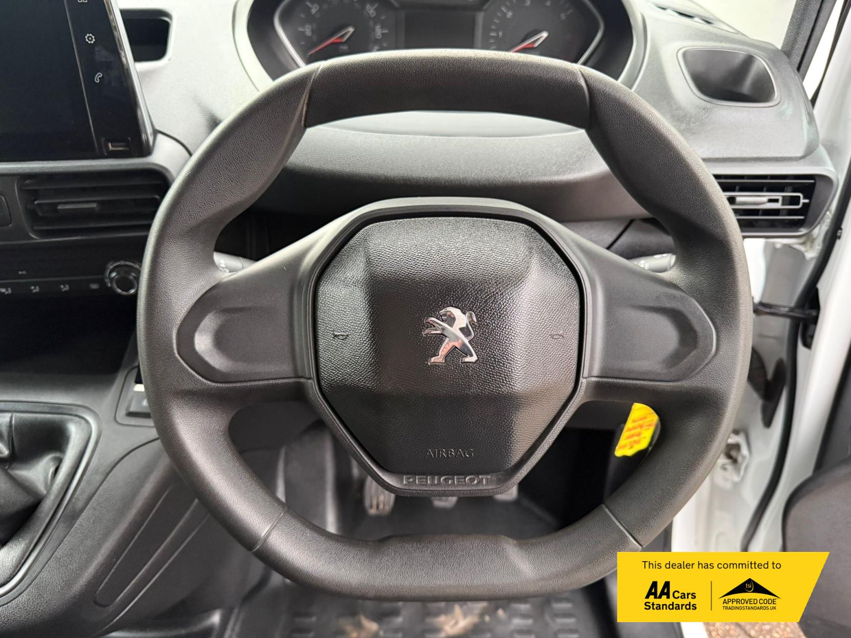 2022 Peugeot Partner 1.5 BlueHDi 850 Professional Long Crew Van Double Cab 6dr Diesel Manual LWB Euro 6 (100 bhp) - Thumbnail 29