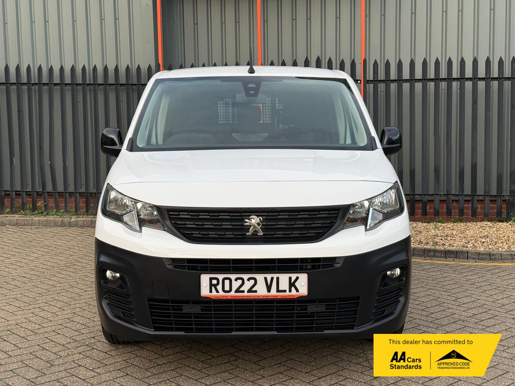2022 Peugeot Partner 1.5 BlueHDi 850 Professional Long Crew Van Double Cab 6dr Diesel Manual LWB Euro 6 (100 bhp) - Thumbnail 9