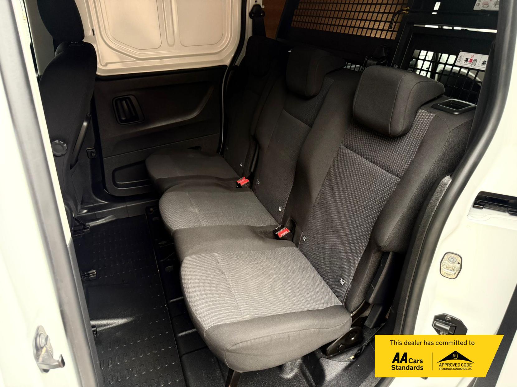 2022 Peugeot Partner 1.5 BlueHDi 850 Professional Long Crew Van Double Cab 6dr Diesel Manual LWB Euro 6 (100 bhp) - Thumbnail 14