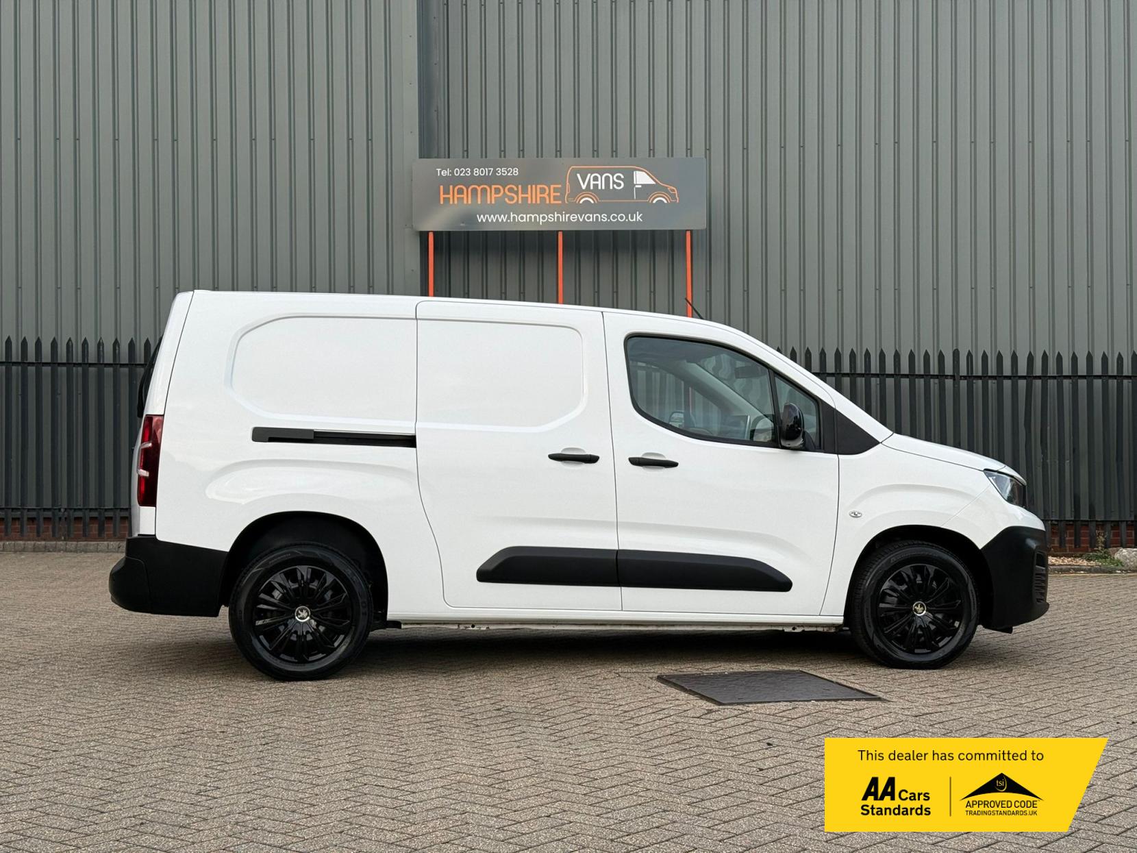 2022 Peugeot Partner 1.5 BlueHDi 850 Professional Long Crew Van Double Cab 6dr Diesel Manual LWB Euro 6 (100 bhp) - Thumbnail 7
