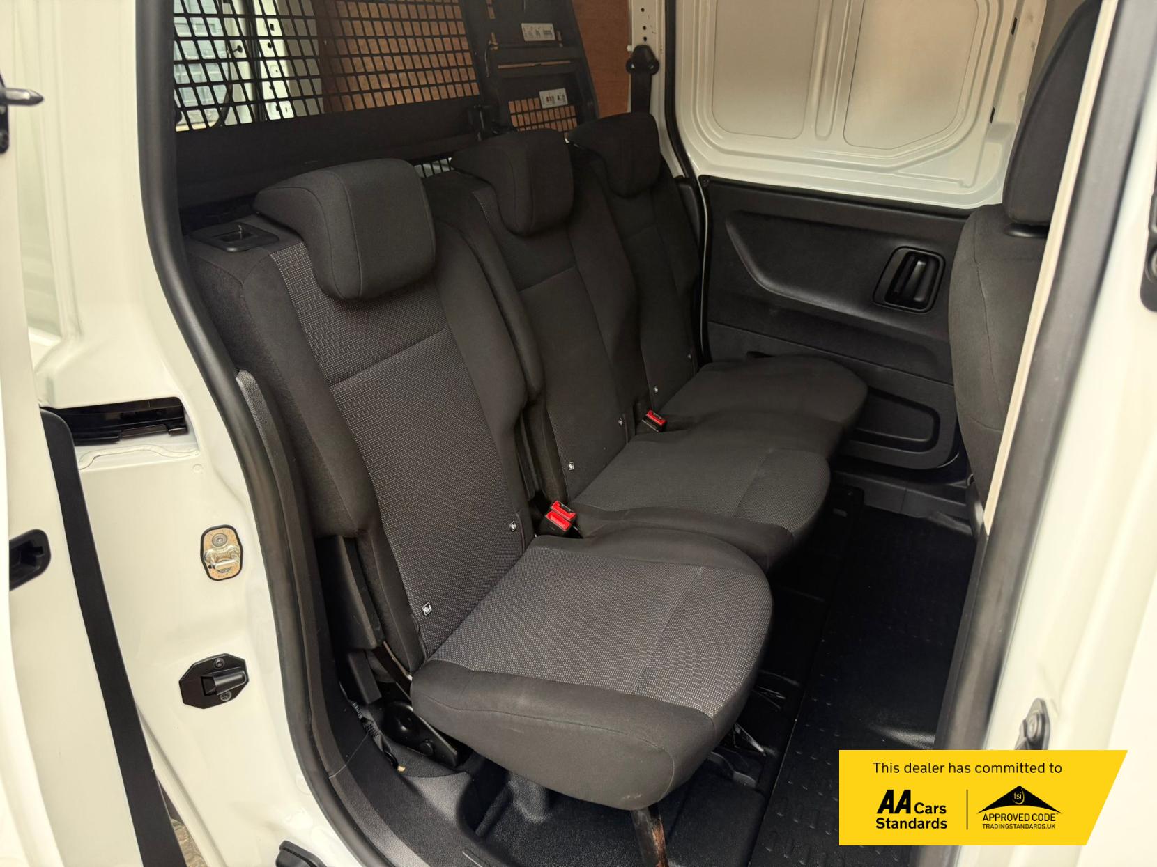 2022 Peugeot Partner 1.5 BlueHDi 850 Professional Long Crew Van Double Cab 6dr Diesel Manual LWB Euro 6 (100 bhp) - Thumbnail 10