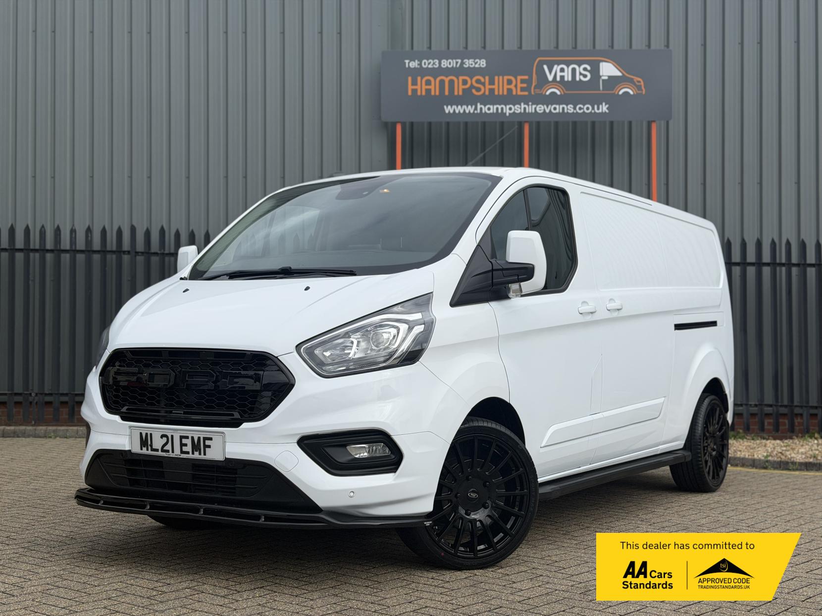 2021 Ford Transit Custom 2.0 300 EcoBlue Limited Panel Van 5dr Diesel Manual L2 H1 Euro 6 (s/s) (130 ps) - Thumbnail 2