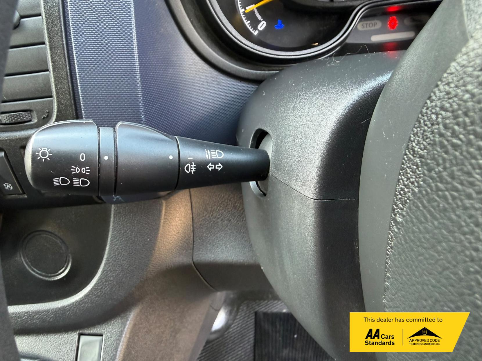 2016 Vauxhall Vivaro 1.6 CDTi 2900 ecoFLEX Panel Van 5dr Diesel Manual L1 H1 Euro 5 (s/s) (90 ps) - Thumbnail 39