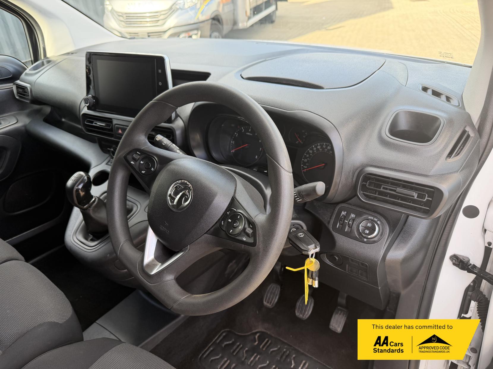 Vauxhall Combo 1.5 Turbo D 2300 Sportive Panel Van 4dr Diesel Manual L1 H1 Euro 6 (100 ps)