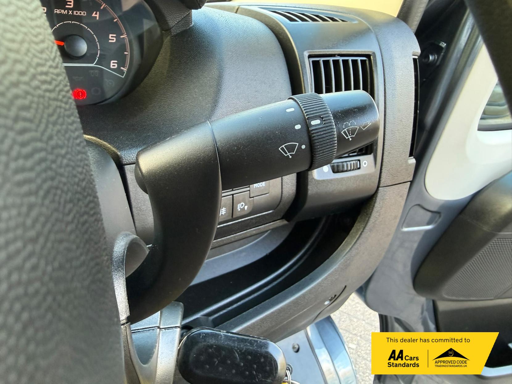2022 Peugeot Boxer 2.2 BlueHDi 335 Professional Panel Van 5dr Diesel Manual L3 H2 Euro 6 (s/s) (140 ps) - Thumbnail 21
