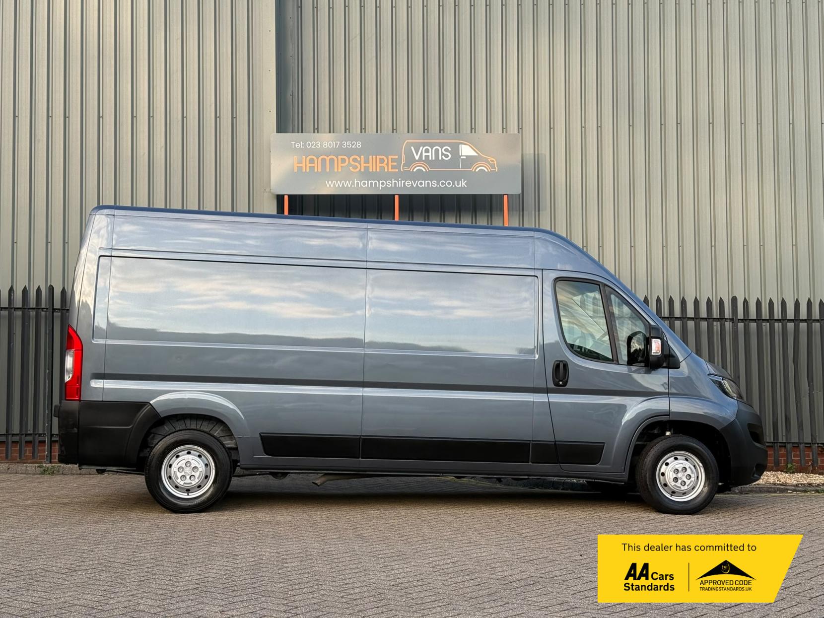 2022 Peugeot Boxer 2.2 BlueHDi 335 Professional Panel Van 5dr Diesel Manual L3 H2 Euro 6 (s/s) (140 ps) - Thumbnail 7