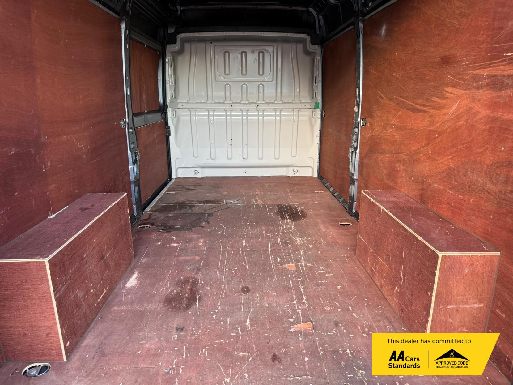 2022 Peugeot Boxer 2.2 BlueHDi 335 Professional Panel Van 5dr Diesel Manual L3 H2 Euro 6 (s/s) (140 ps) - Thumbnail 49