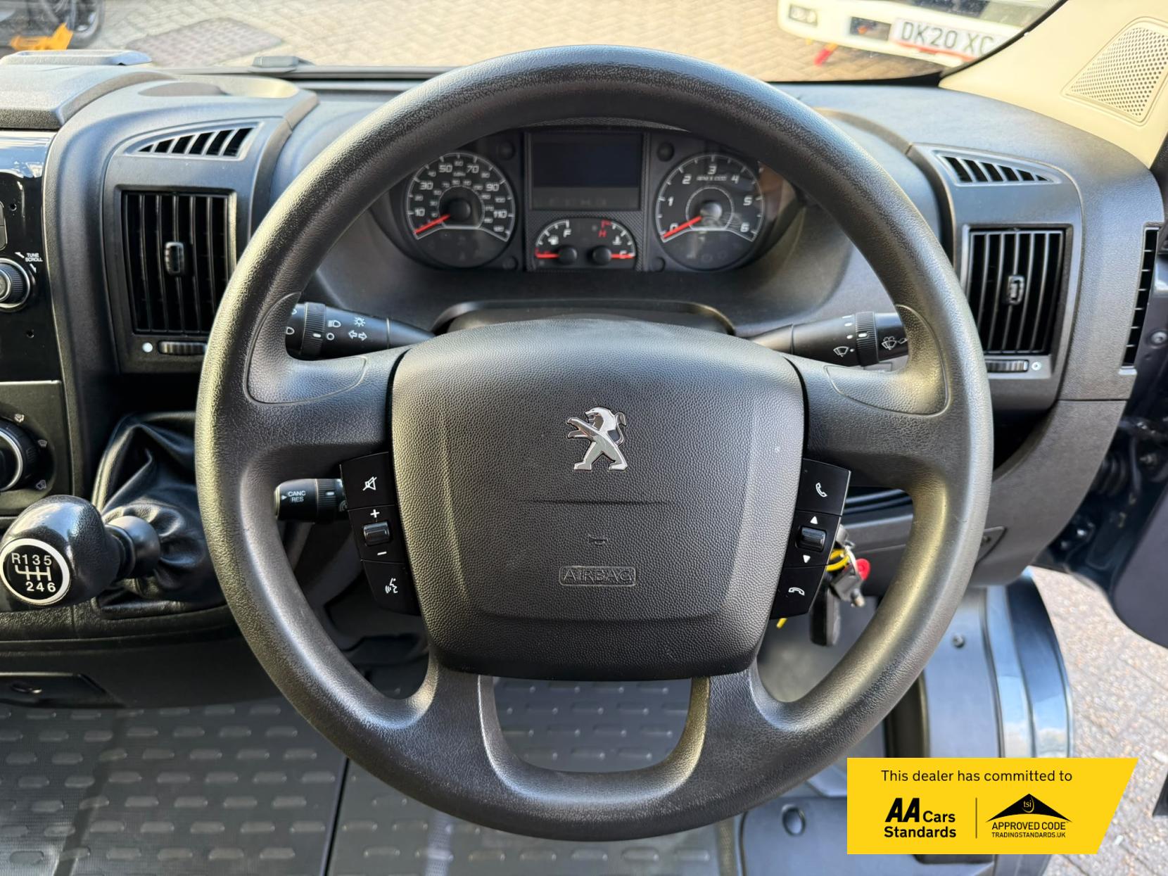 2022 Peugeot Boxer 2.2 BlueHDi 335 Professional Panel Van 5dr Diesel Manual L3 H2 Euro 6 (s/s) (140 ps) - Thumbnail 12