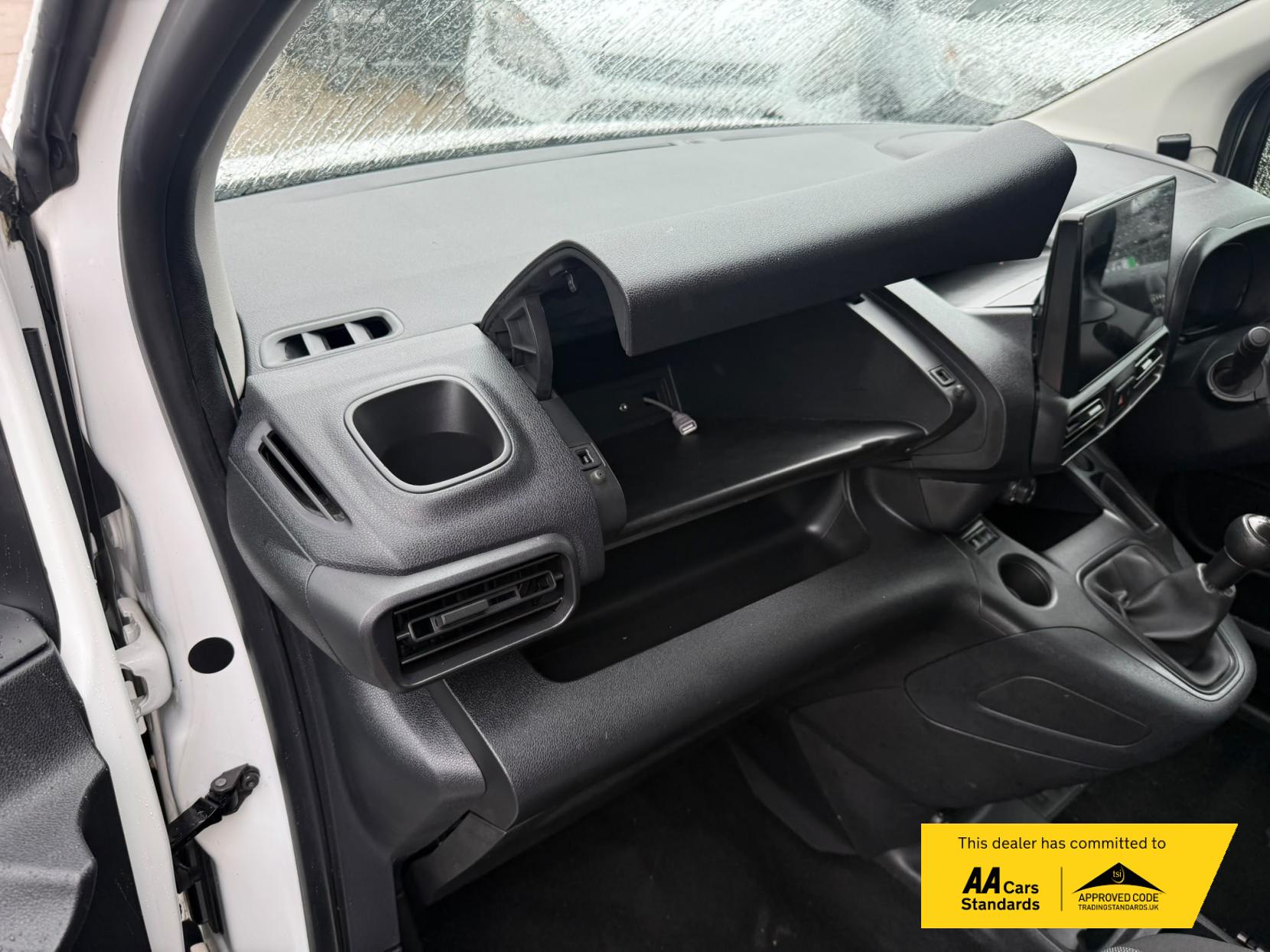 2020 Vauxhall Combo 1.6 Turbo D 2000 Edition Panel Van 4dr Diesel Manual L1 H1 Euro 6 (s/s) (100 ps) - Thumbnail 60