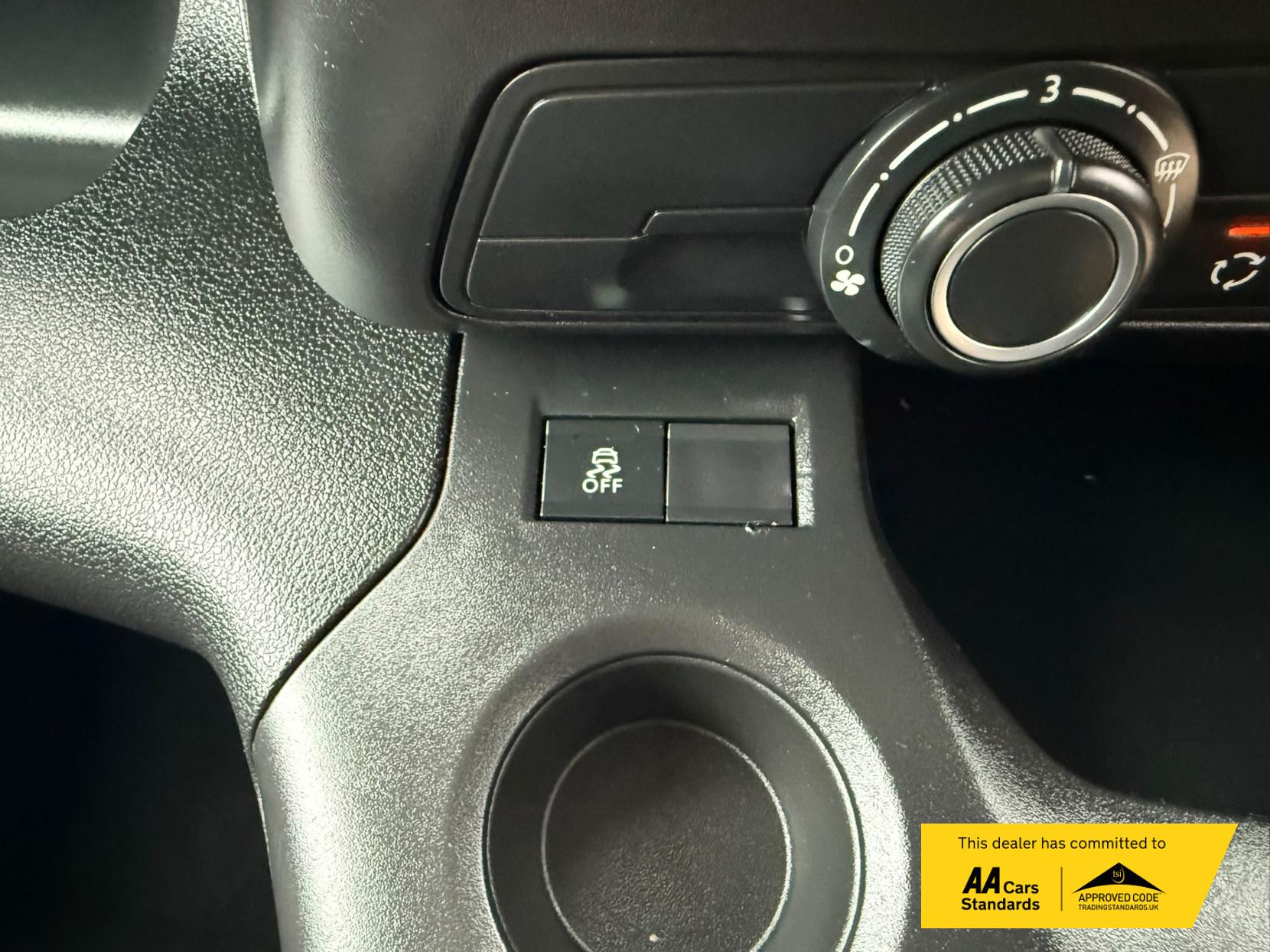 2020 Vauxhall Combo 1.6 Turbo D 2000 Edition Panel Van 4dr Diesel Manual L1 H1 Euro 6 (s/s) (100 ps) - Thumbnail 50