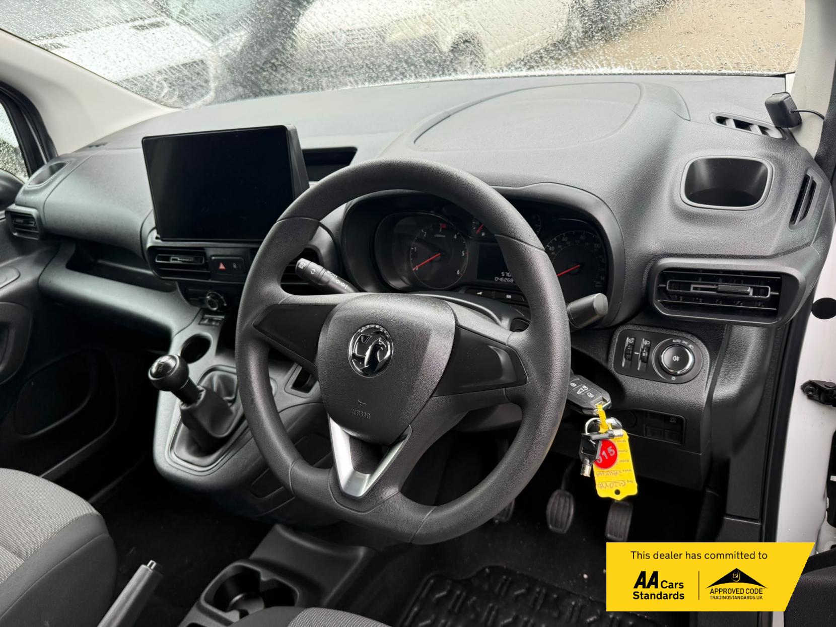 2020 Vauxhall Combo 1.6 Turbo D 2000 Edition Panel Van 4dr Diesel Manual L1 H1 Euro 6 (s/s) (100 ps) - Thumbnail 19
