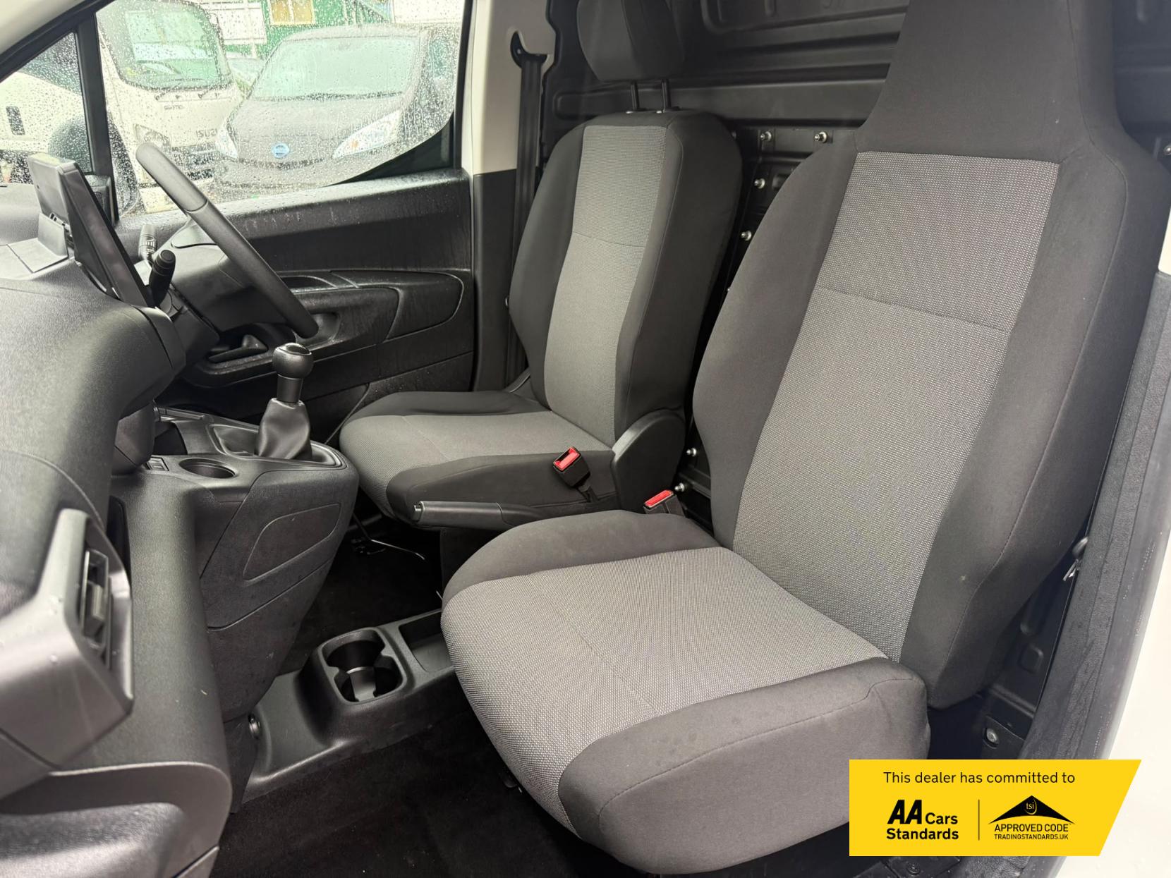 2020 Vauxhall Combo 1.6 Turbo D 2000 Edition Panel Van 4dr Diesel Manual L1 H1 Euro 6 (s/s) (100 ps) - Thumbnail 73