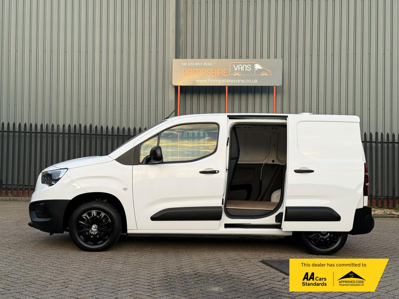 2020 Vauxhall Combo 1.6 Turbo D 2000 Edition Panel Van 4dr Diesel Manual L1 H1 Euro 6 (s/s) (100 ps) - Thumbnail 7