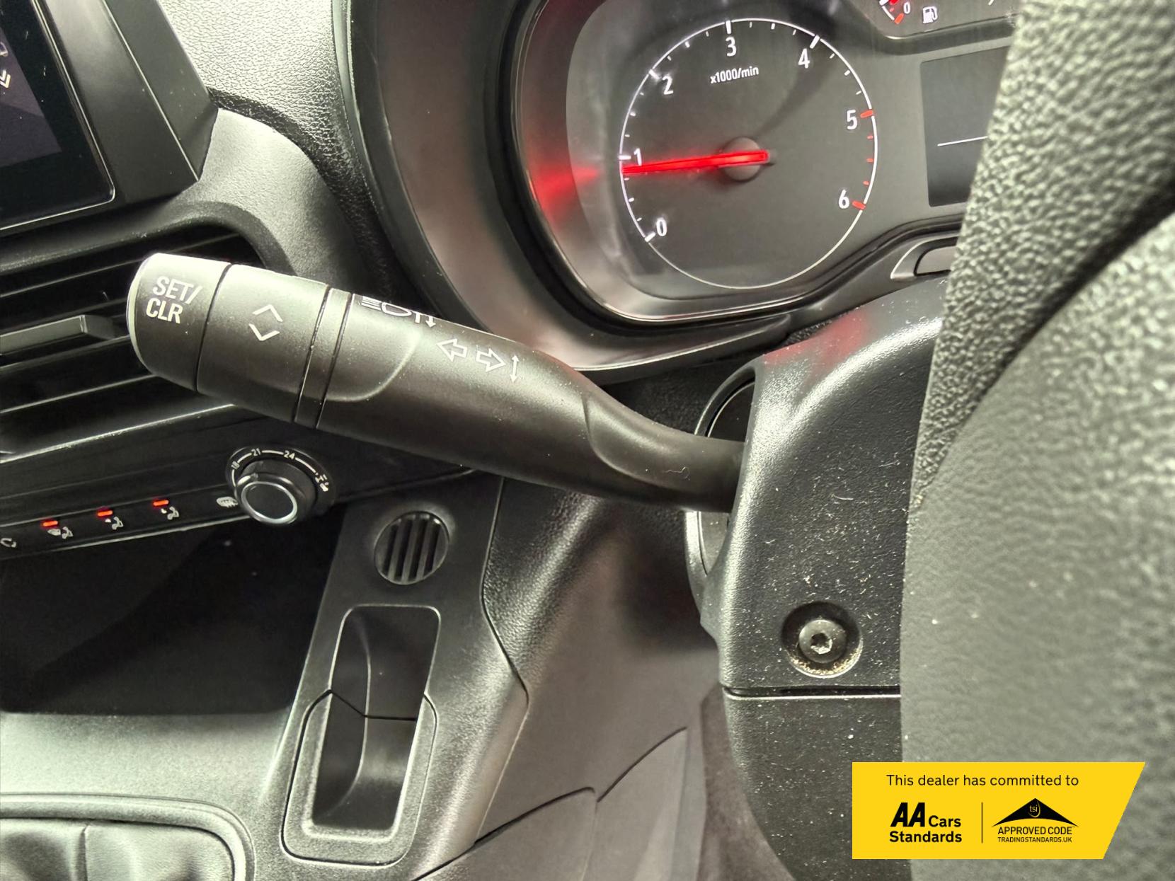 2020 Vauxhall Combo 1.6 Turbo D 2000 Edition Panel Van 4dr Diesel Manual L1 H1 Euro 6 (s/s) (100 ps) - Thumbnail 25
