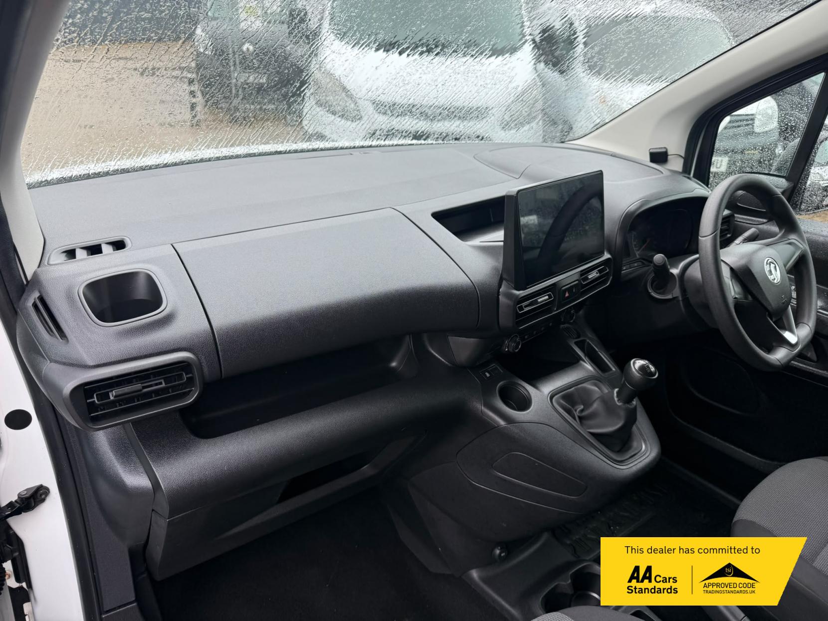 2020 Vauxhall Combo 1.6 Turbo D 2000 Edition Panel Van 4dr Diesel Manual L1 H1 Euro 6 (s/s) (100 ps) - Thumbnail 61