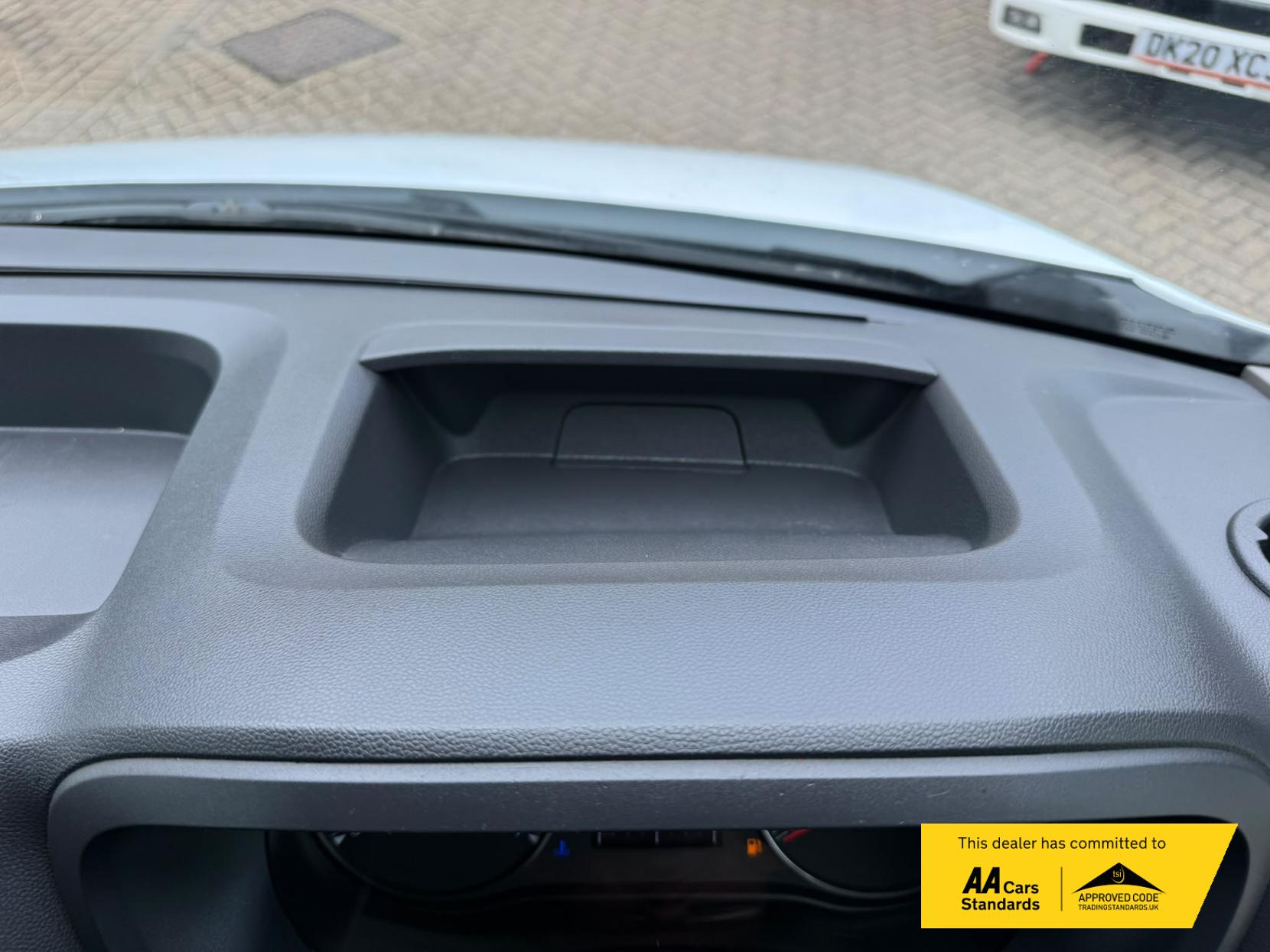 2020 Renault Master 2.3 dCi 35 Business Tipper 2dr Diesel Manual FWD LWB Euro 6 (Aluminium, Tool Box) (135 ps) - Thumbnail 41