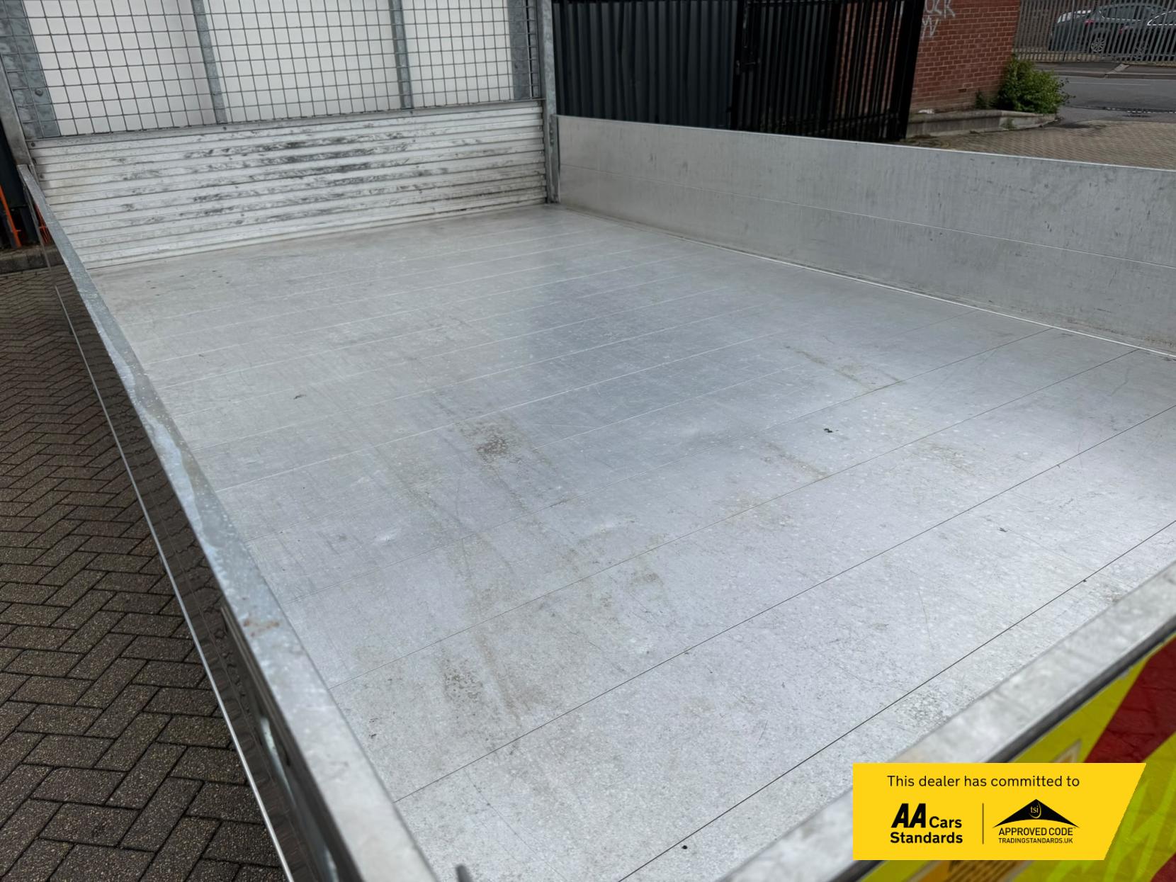 2020 Renault Master 2.3 dCi 35 Business Tipper 2dr Diesel Manual FWD LWB Euro 6 (Aluminium, Tool Box) (135 ps) - Thumbnail 21