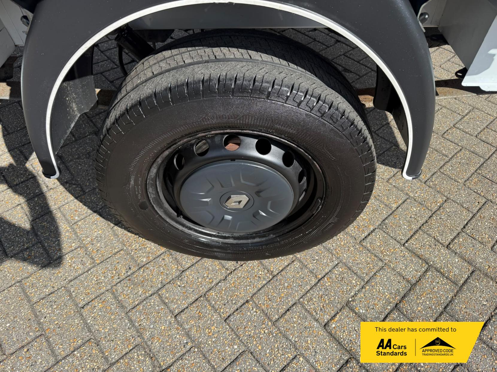 2020 Renault Master 2.3 dCi 35 Business Tipper 2dr Diesel Manual FWD LWB Euro 6 (Aluminium, Tool Box) (135 ps) - Thumbnail 61