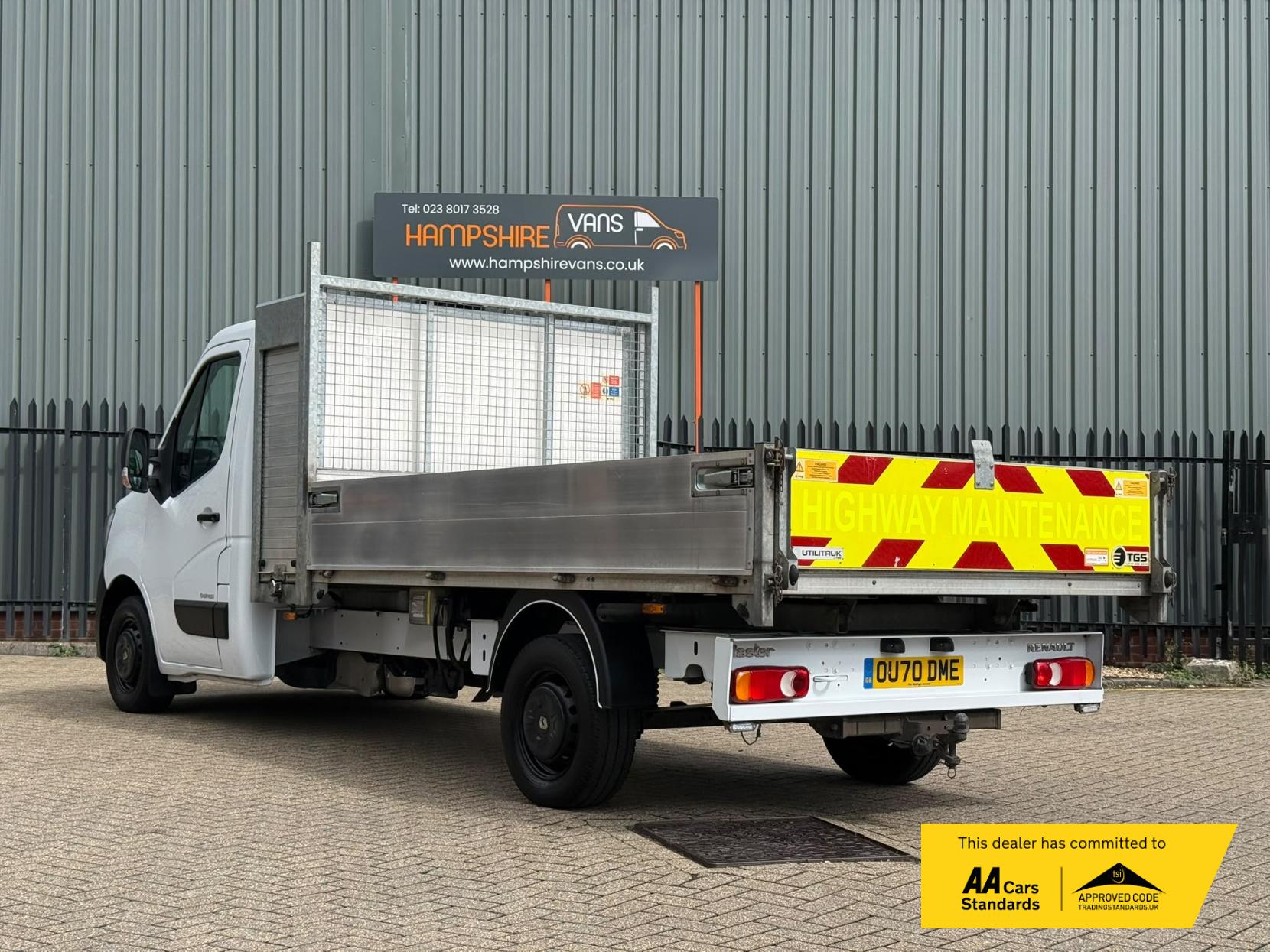 2020 Renault Master 2.3 dCi 35 Business Tipper 2dr Diesel Manual FWD LWB Euro 6 (Aluminium, Tool Box) (135 ps) - Thumbnail 8