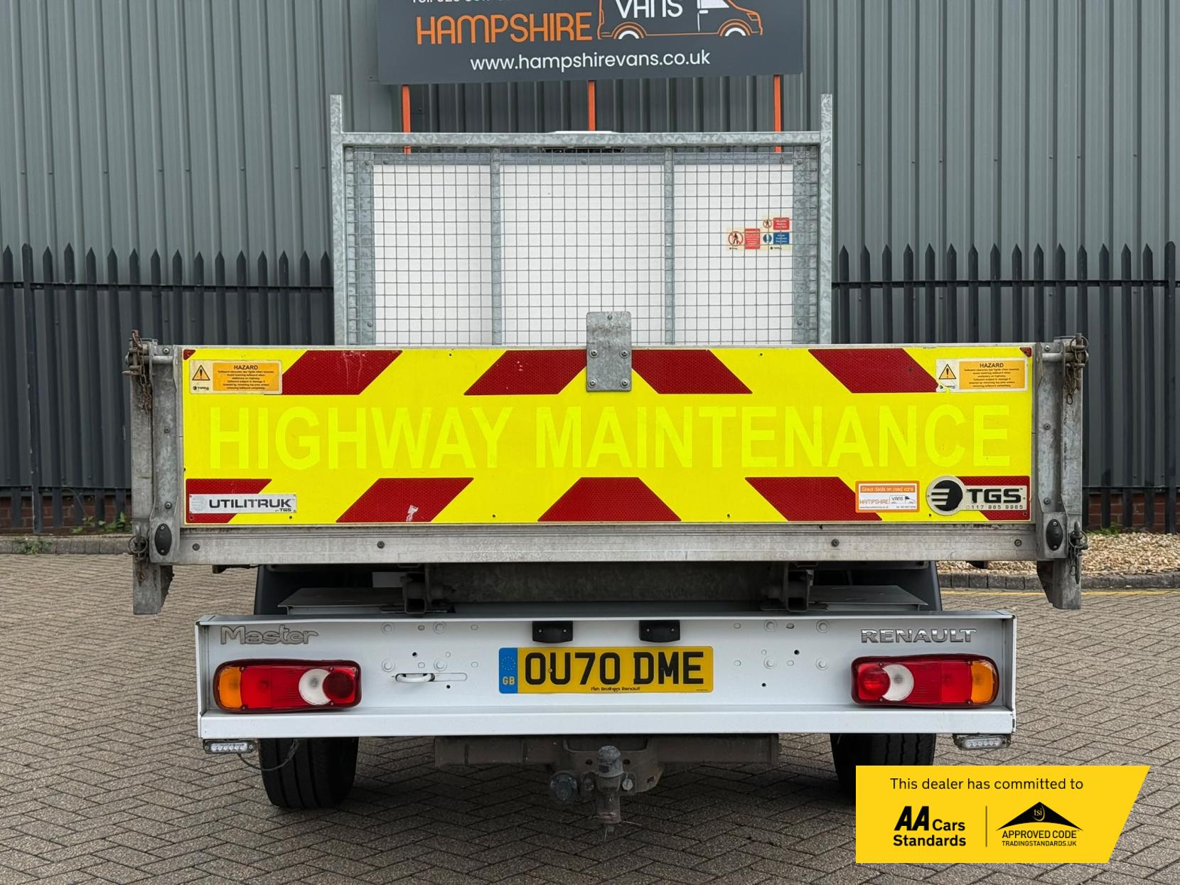 2020 Renault Master 2.3 dCi 35 Business Tipper 2dr Diesel Manual FWD LWB Euro 6 (Aluminium, Tool Box) (135 ps) - Thumbnail 19