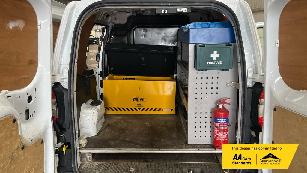 2018 Ford Transit Courier 1.0 EcoBoost Trend Panel Van 5dr Petrol Manual L1 Euro 5 (100 ps) - Thumbnail 4