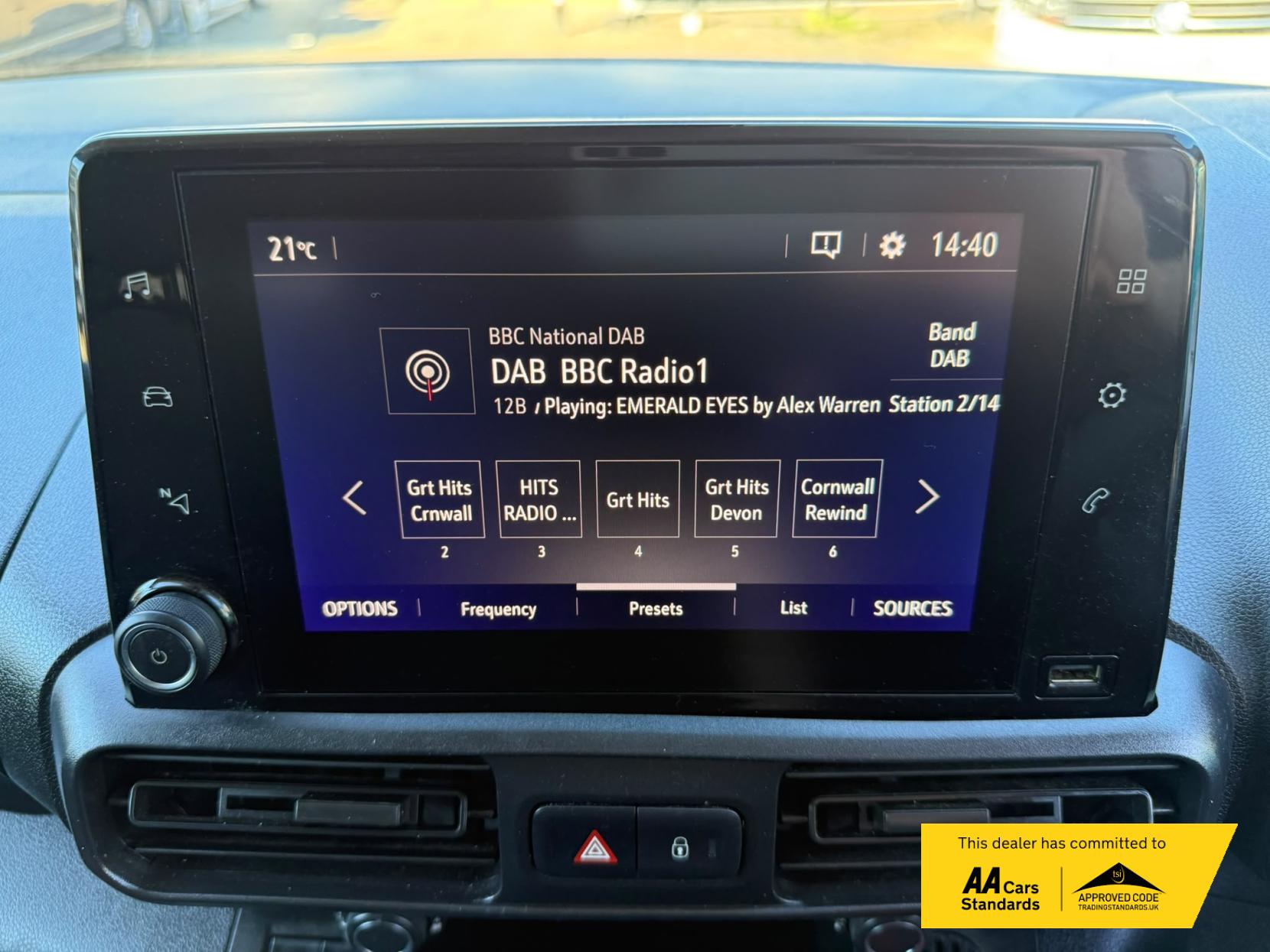 2023 Vauxhall Combo 1.5 Turbo D 2300 Pro Panel Van 5dr Diesel Manual L1 H1 Euro 6 (s/s) (100 ps) - Thumbnail 37