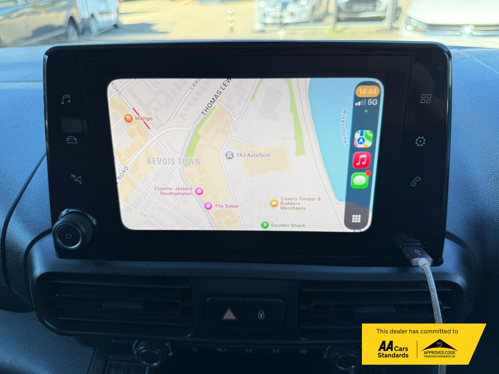 2023 Vauxhall Combo 1.5 Turbo D 2300 Pro Panel Van 5dr Diesel Manual L1 H1 Euro 6 (s/s) (100 ps) - Thumbnail 33