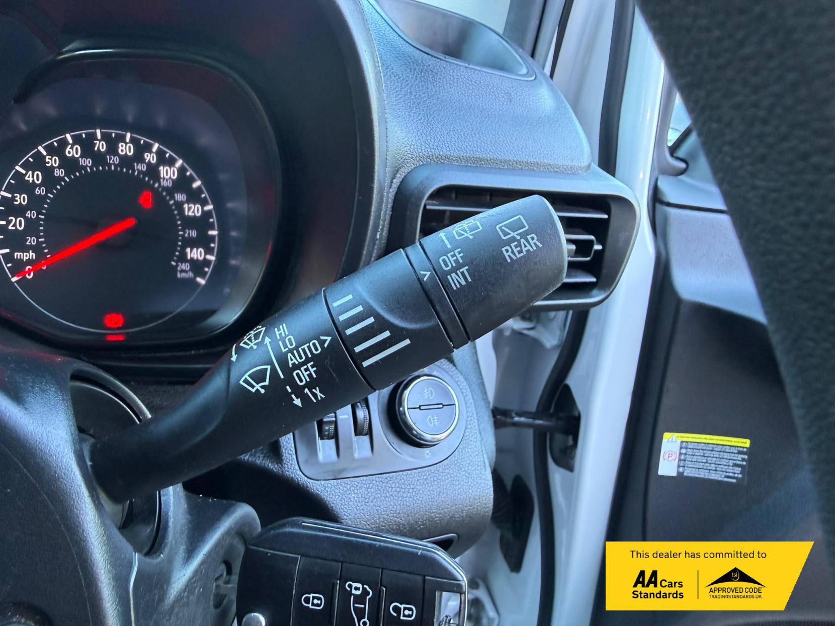 2023 Vauxhall Combo 1.5 Turbo D 2300 Pro Panel Van 5dr Diesel Manual L1 H1 Euro 6 (s/s) (100 ps) - Thumbnail 48