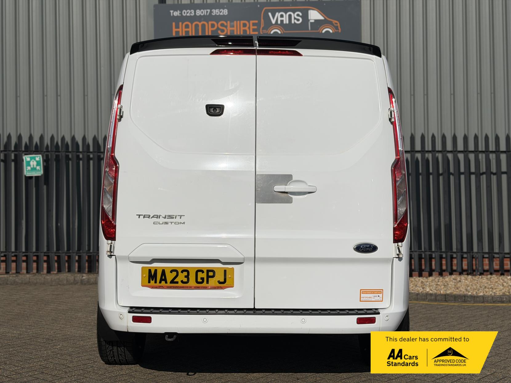 Ford Transit Custom 2.0 300 EcoBlue Limited Panel Van 5dr Diesel Manual L1 H1 Euro 6 (s/s) (130 ps)