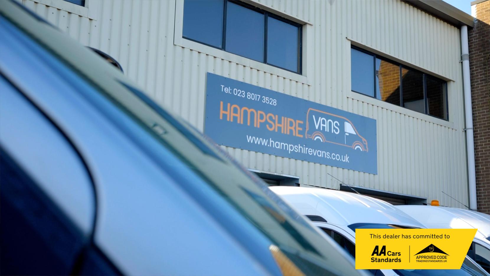 Ford Transit 2.0 350 EcoBlue Leader Tipper 2dr Diesel Manual RWD L2 Euro 6 (s/s) (1-Stop) (170 ps)