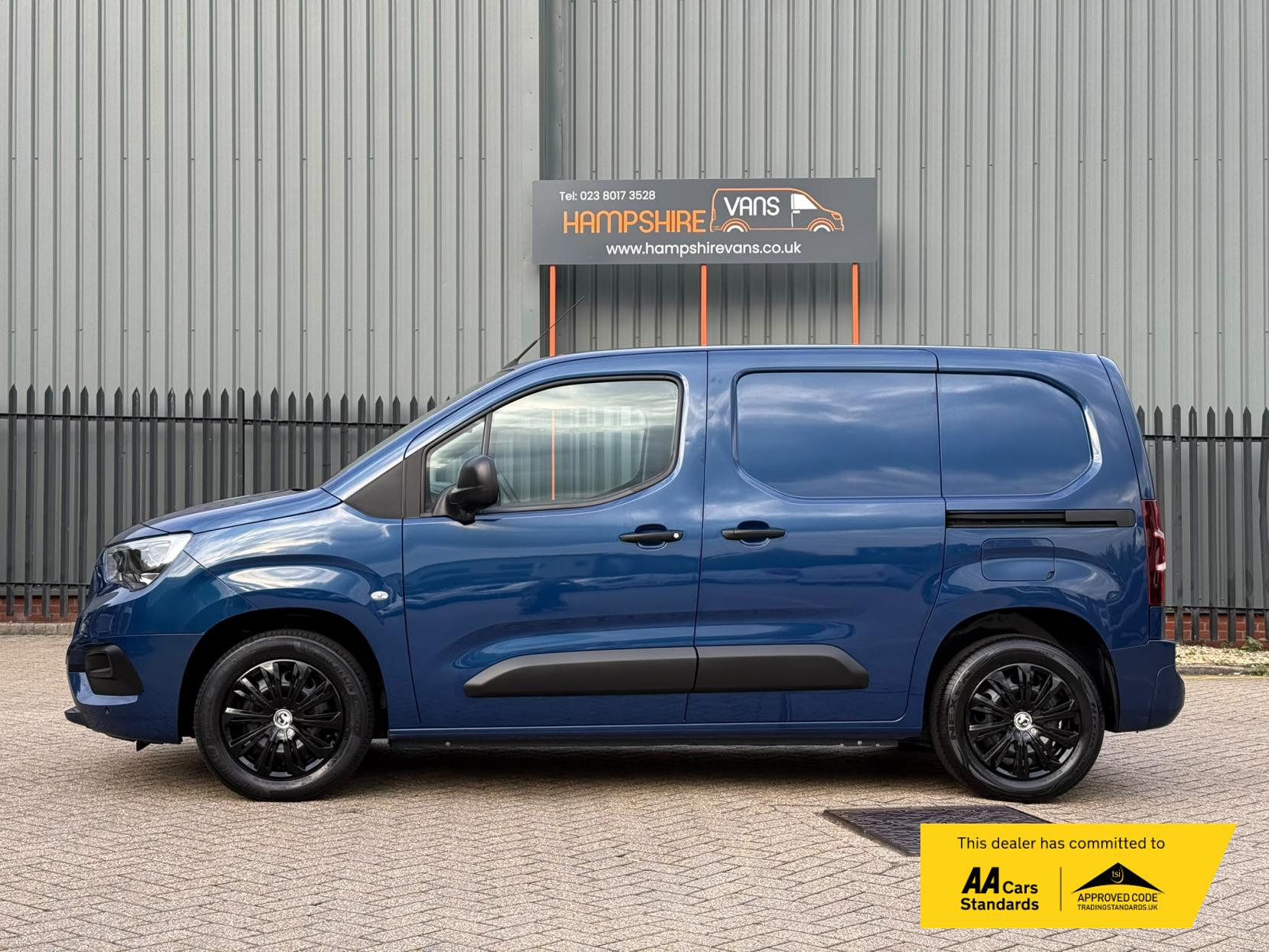 2020 Vauxhall Combo 1.5 Turbo D 2000 Sportive Panel Van 4dr Diesel Manual L1 H1 Euro 6 (s/s) (100 ps) - Thumbnail 6