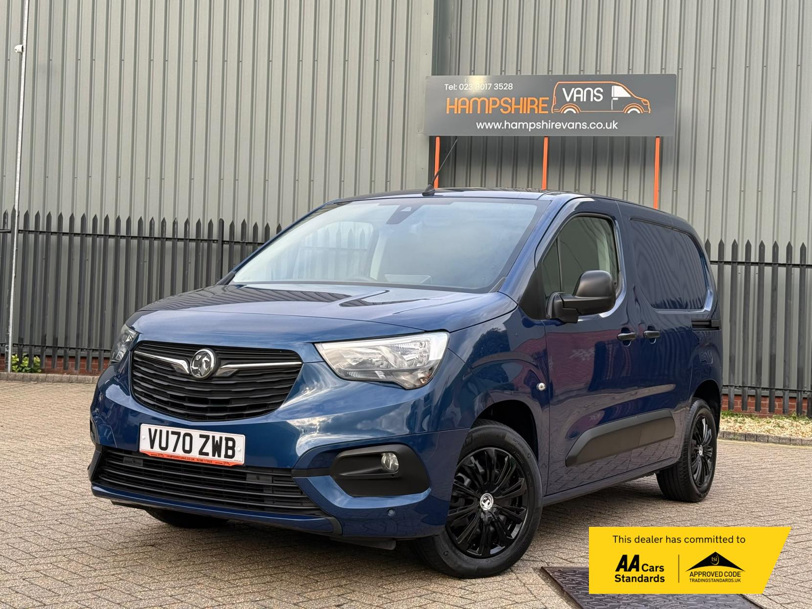 2020 Vauxhall Combo 1.5 Turbo D 2000 Sportive Panel Van 4dr Diesel Manual L1 H1 Euro 6 (s/s) (100 ps) - Thumbnail 2