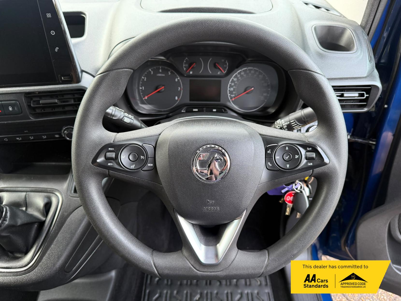 2020 Vauxhall Combo 1.5 Turbo D 2000 Sportive Panel Van 4dr Diesel Manual L1 H1 Euro 6 (s/s) (100 ps) - Thumbnail 46