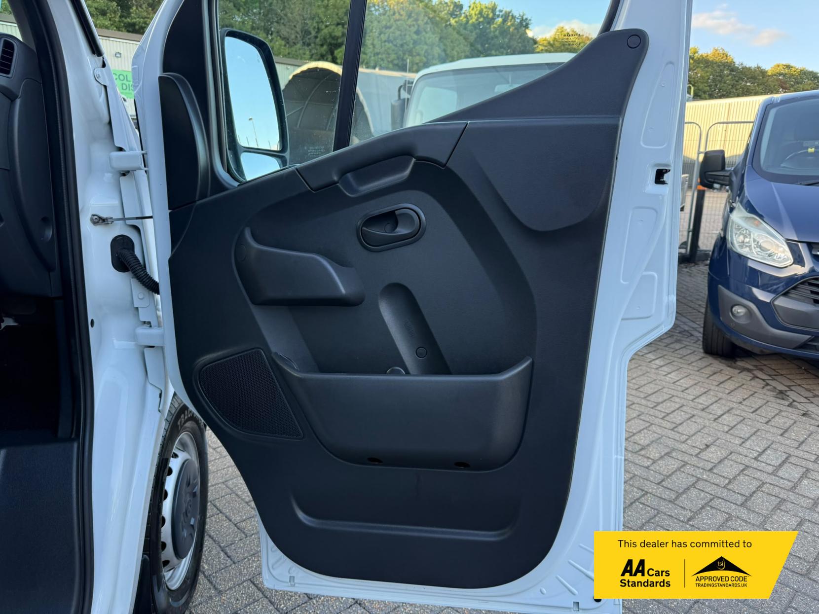 2021 Vauxhall Movano 2.3 CDTi 3500 BiTurbo Edition Panel Van 5dr Diesel Manual FWD L2 H2 Euro 6 (135 ps) - Thumbnail 25