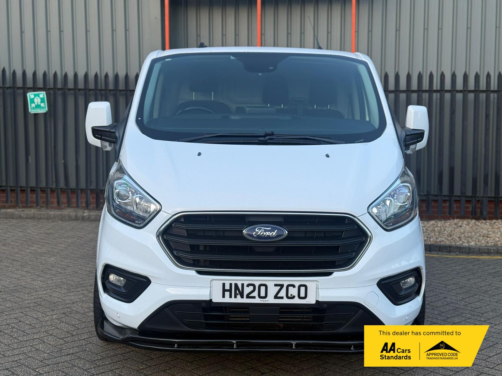 Ford Transit Custom 2.0 300 EcoBlue Limited Panel Van 5dr Diesel Manual L2 H1 Euro 6 (s/s) (130 ps)