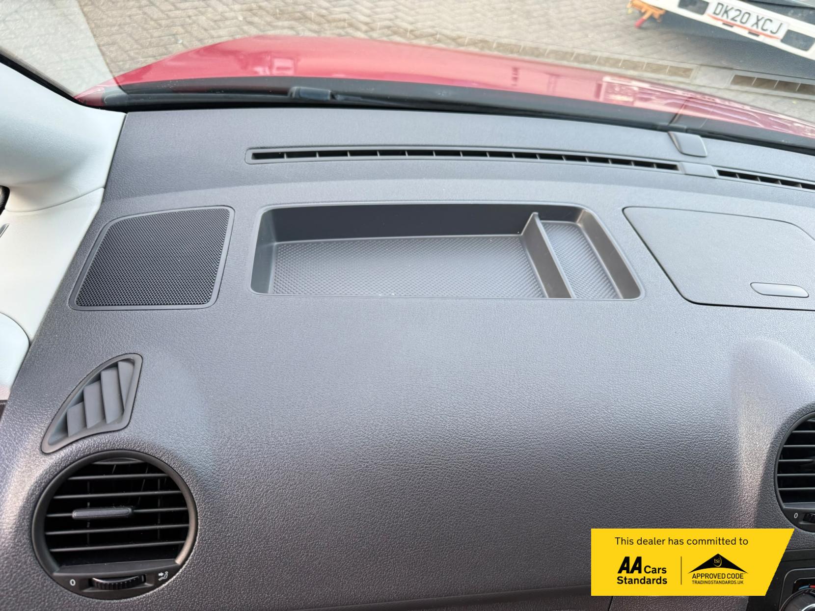 2014 Volkswagen Caddy 1.6 TDI C20 Highline Panel Van 4dr Diesel Manual L1 H1 (149 g/km, 101 bhp) - Thumbnail 29