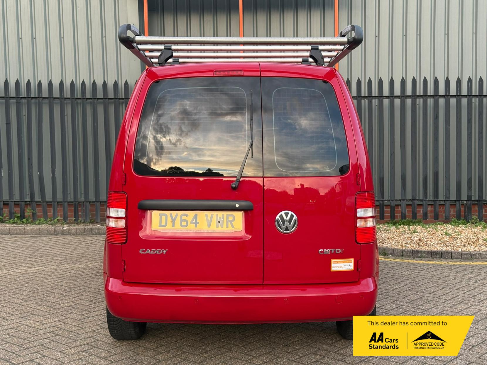 2014 Volkswagen Caddy 1.6 TDI C20 Highline Panel Van 4dr Diesel Manual L1 H1 (149 g/km, 101 bhp) - Thumbnail 9