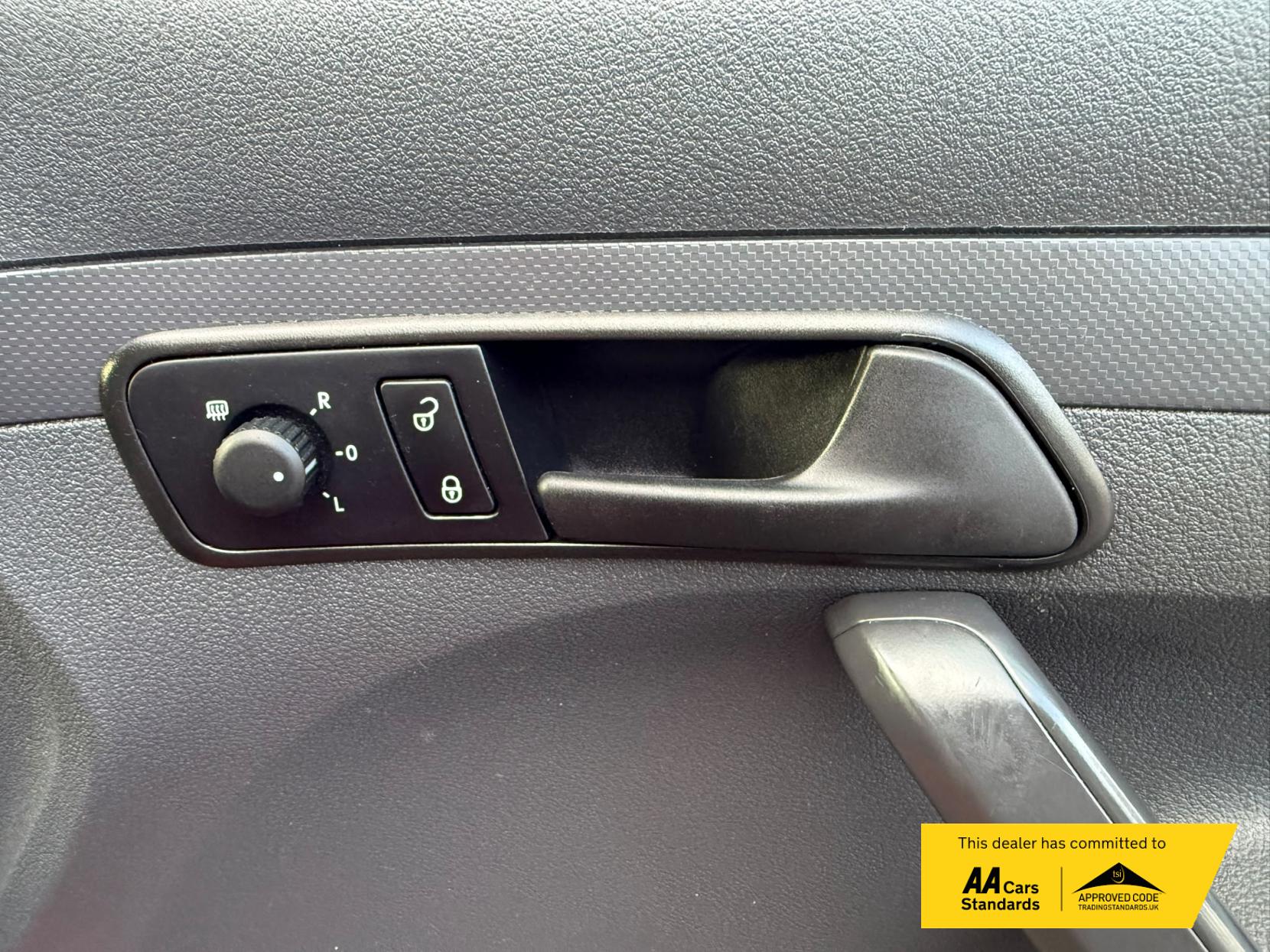 2014 Volkswagen Caddy 1.6 TDI C20 Highline Panel Van 4dr Diesel Manual L1 H1 (149 g/km, 101 bhp) - Thumbnail 49