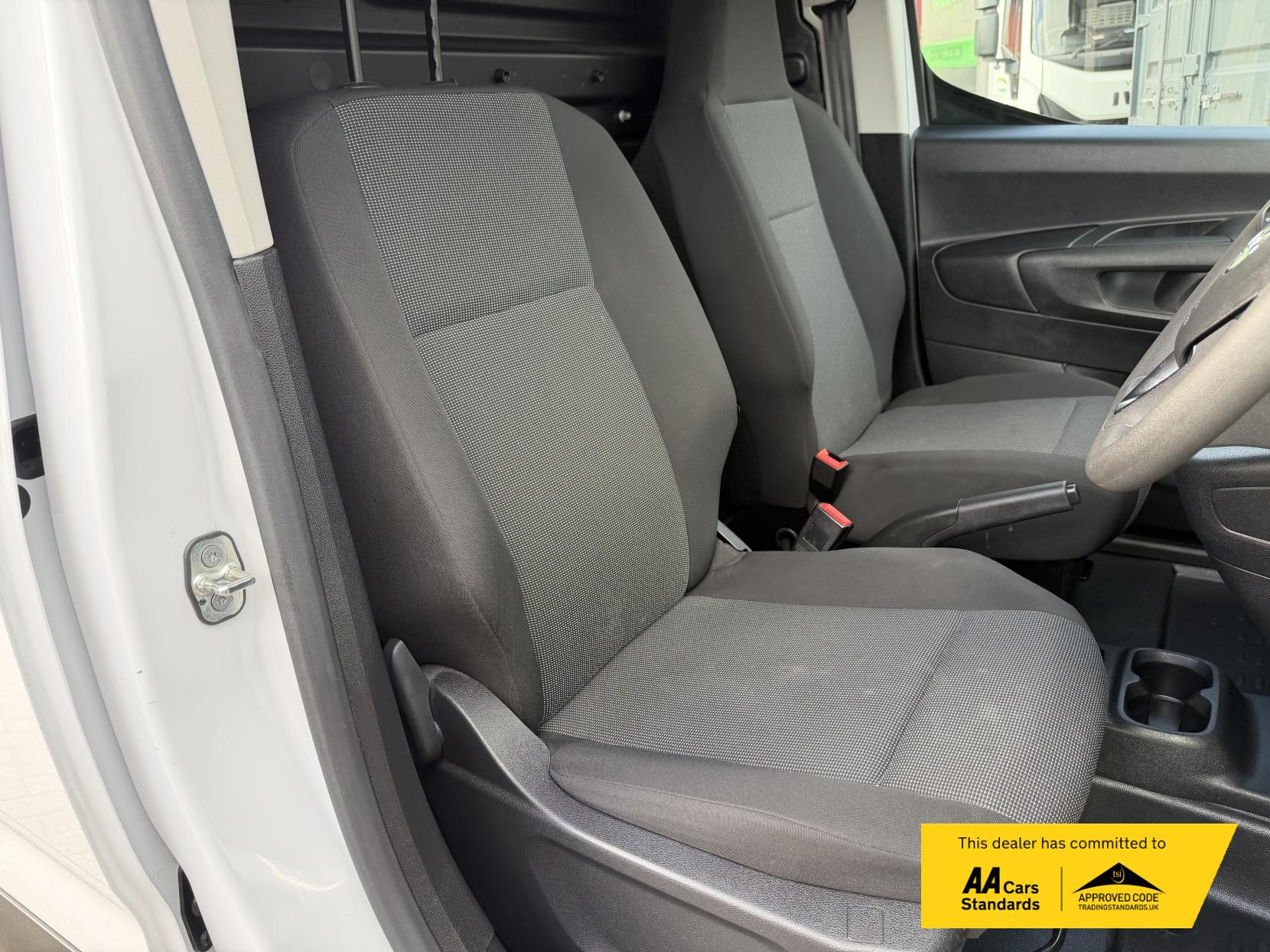Vauxhall Combo 1.5 Turbo D 2300 Prime Panel Van 6dr Diesel Manual L2 H1 Euro 6 (s/s) (100 ps)