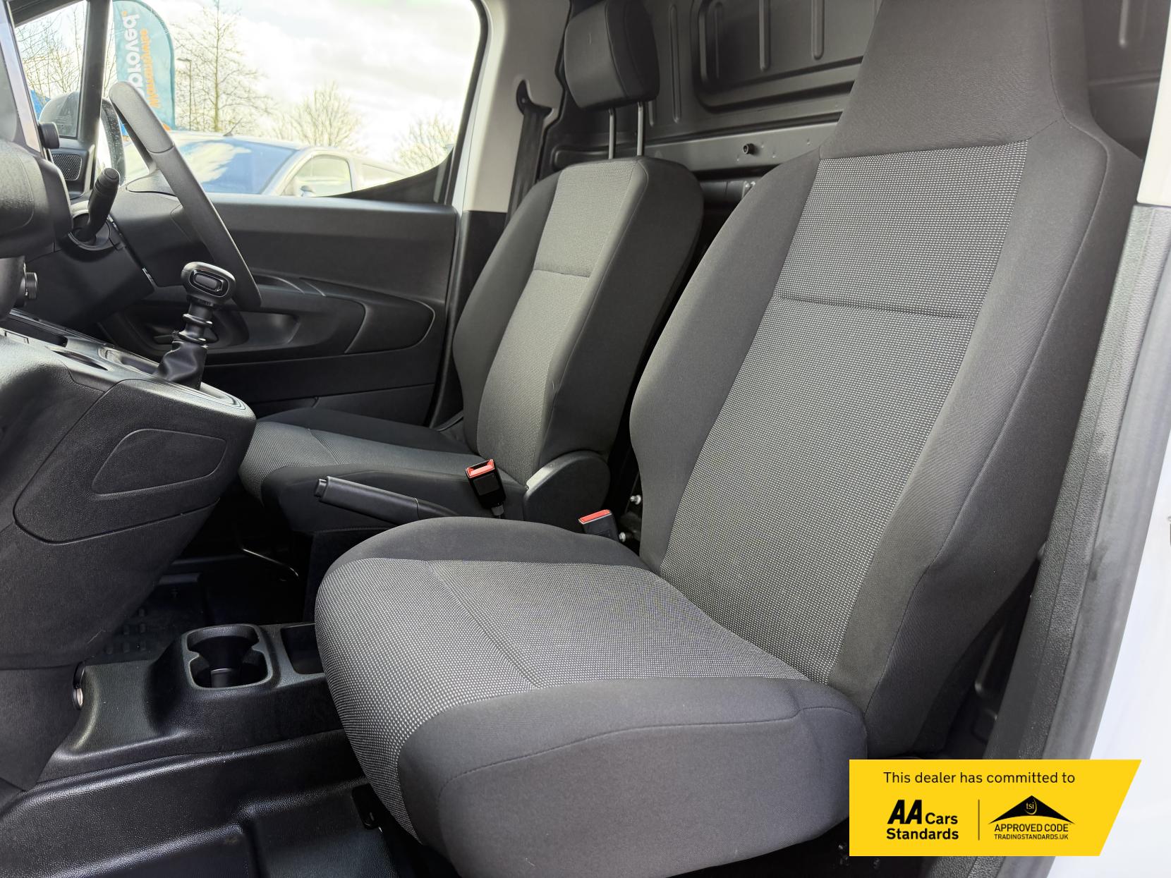 Vauxhall Combo 1.5 Turbo D 2300 Prime Panel Van 6dr Diesel Manual L2 H1 Euro 6 (s/s) (100 ps)