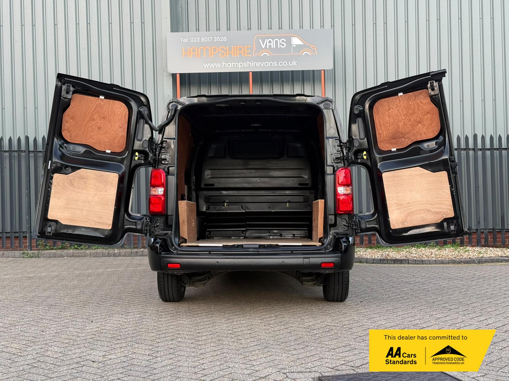 2023 Vauxhall Vivaro 2.0 Turbo D 3100 Pro Panel Van 6dr Diesel Manual L2 H1 Euro 6 (145 ps) - Thumbnail 11