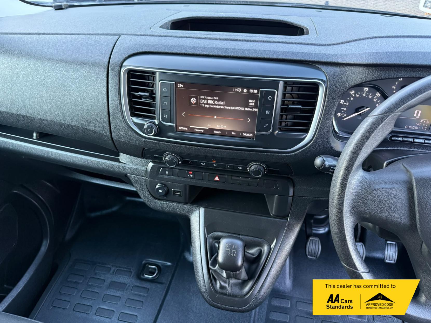 2023 Vauxhall Vivaro 2.0 Turbo D 3100 Pro Panel Van 6dr Diesel Manual L2 H1 Euro 6 (145 ps) - Thumbnail 36