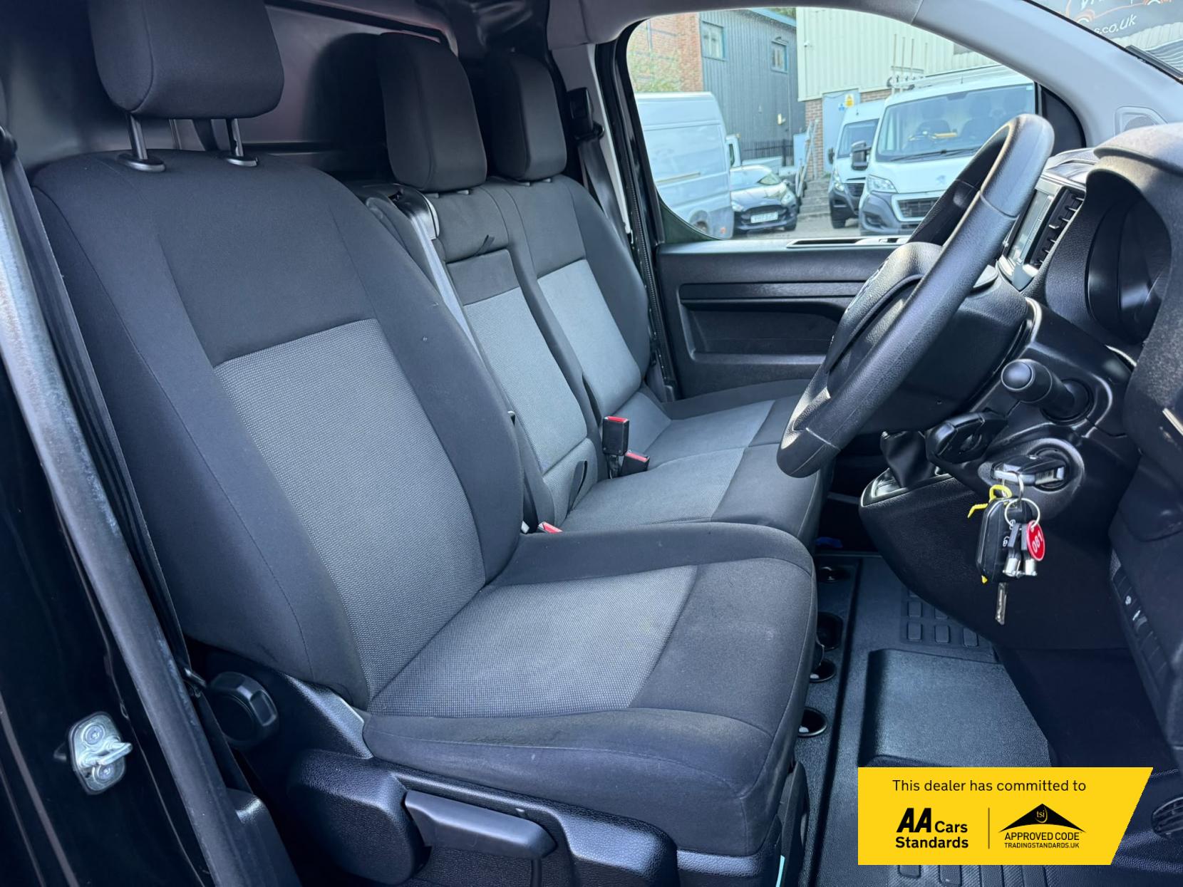 2023 Vauxhall Vivaro 2.0 Turbo D 3100 Pro Panel Van 6dr Diesel Manual L2 H1 Euro 6 (145 ps) - Thumbnail 19