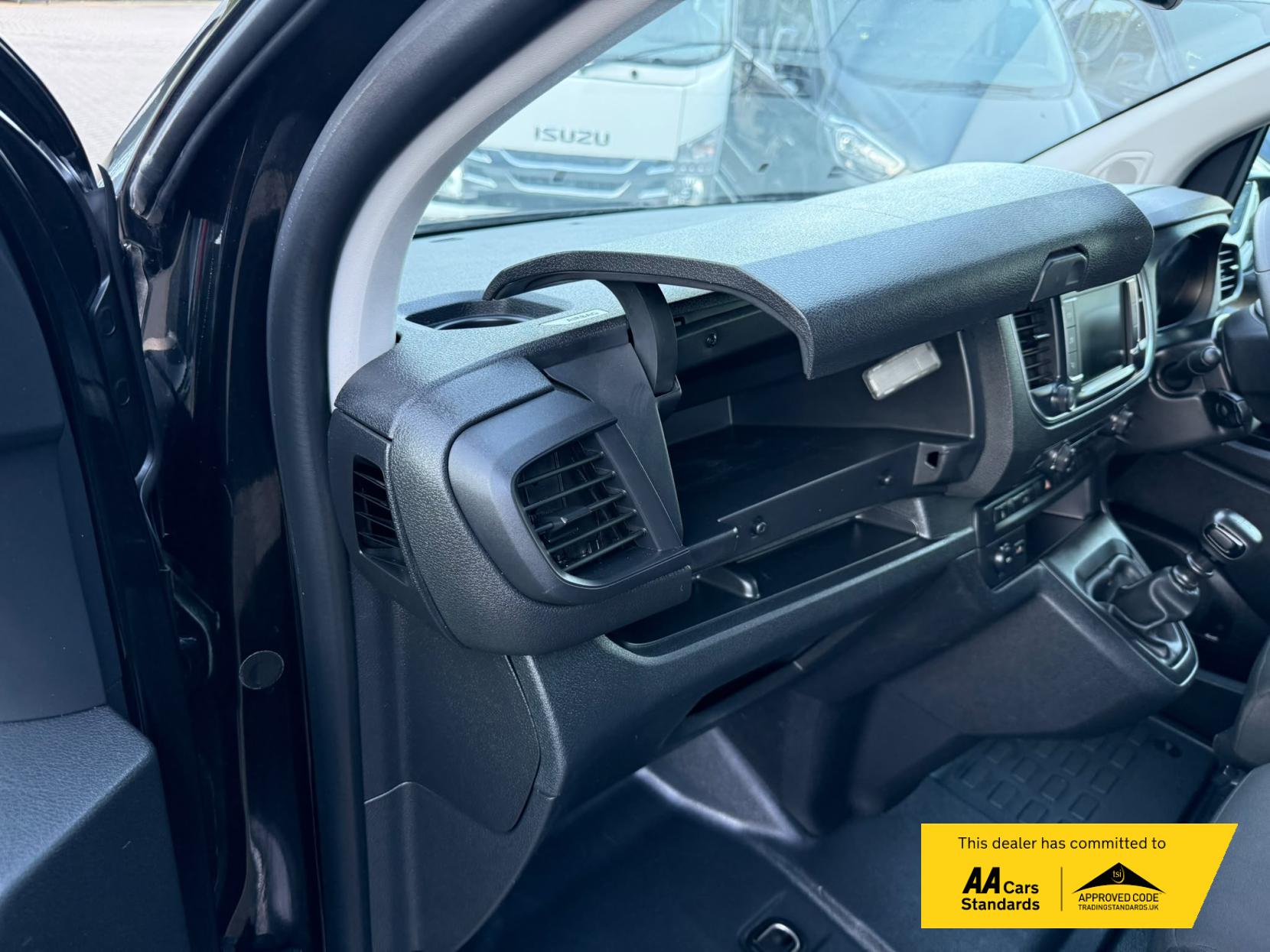 2023 Vauxhall Vivaro 2.0 Turbo D 3100 Pro Panel Van 6dr Diesel Manual L2 H1 Euro 6 (145 ps) - Thumbnail 29