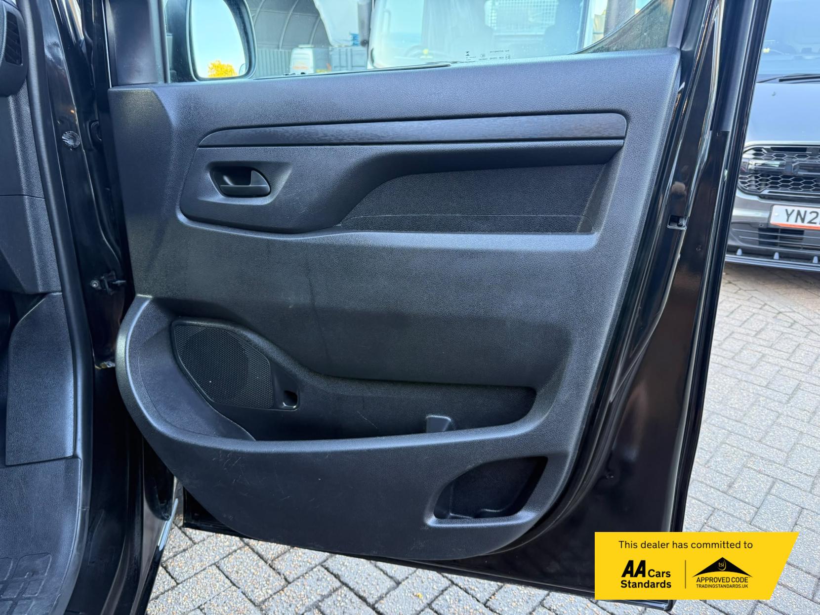 2023 Vauxhall Vivaro 2.0 Turbo D 3100 Pro Panel Van 6dr Diesel Manual L2 H1 Euro 6 (145 ps) - Thumbnail 51