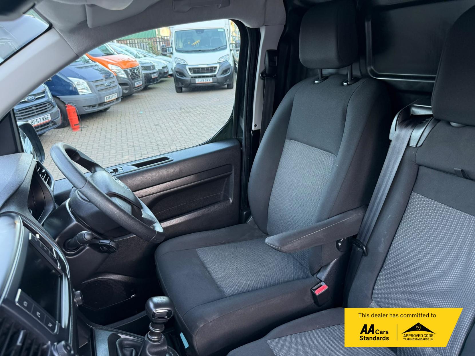 2023 Vauxhall Vivaro 2.0 Turbo D 3100 Pro Panel Van 6dr Diesel Manual L2 H1 Euro 6 (145 ps) - Thumbnail 18