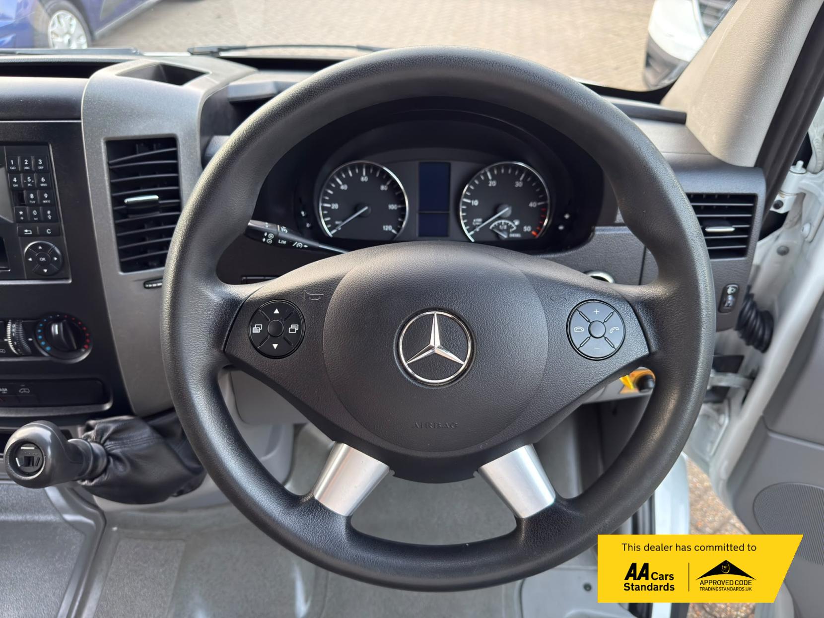 2015 Mercedes-Benz Sprinter 2.1 313 CDI Luton 2dr Diesel Manual RWD L3 (129 bhp) - Thumbnail 55
