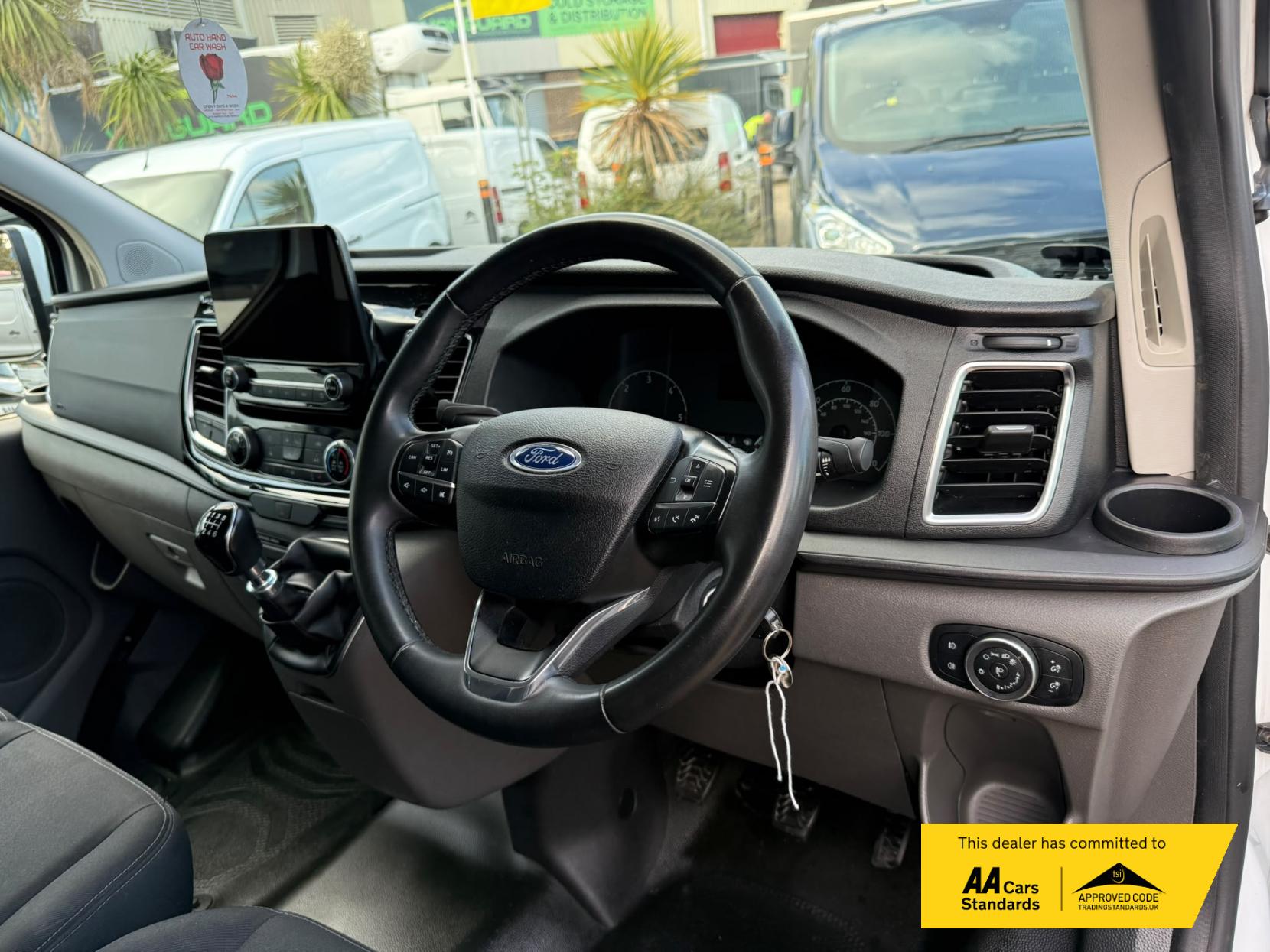 2023 Ford Transit Custom 2.0 300 EcoBlue Limited Panel Van 5dr Diesel Manual L1 H1 Euro 6 (s/s) (130 ps) - Thumbnail 54