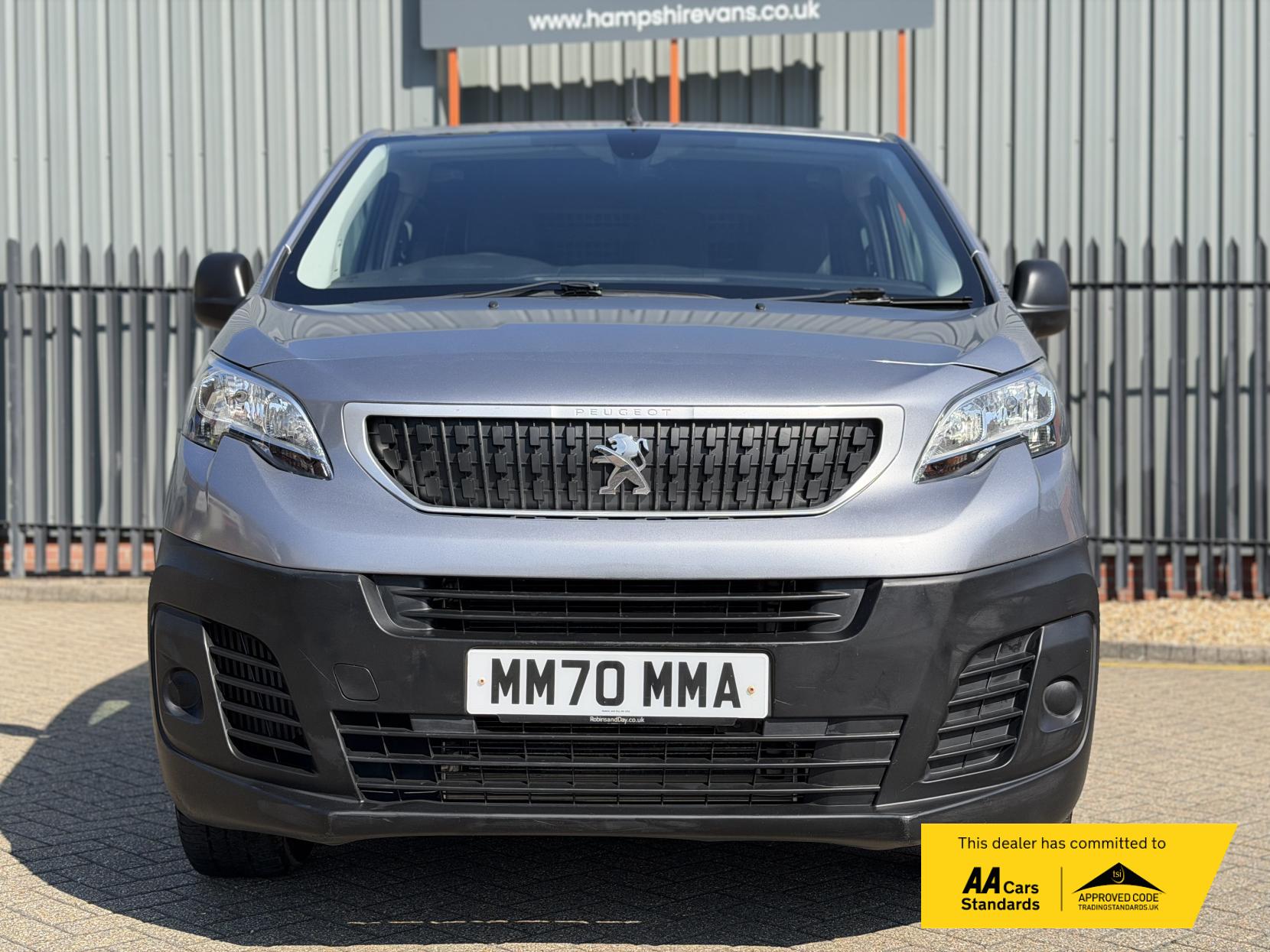 Peugeot Expert 1.5 BlueHDi Compact Combi Van Double Cab 5dr Diesel Manual SWB Euro 6 (s/s) (100 ps)