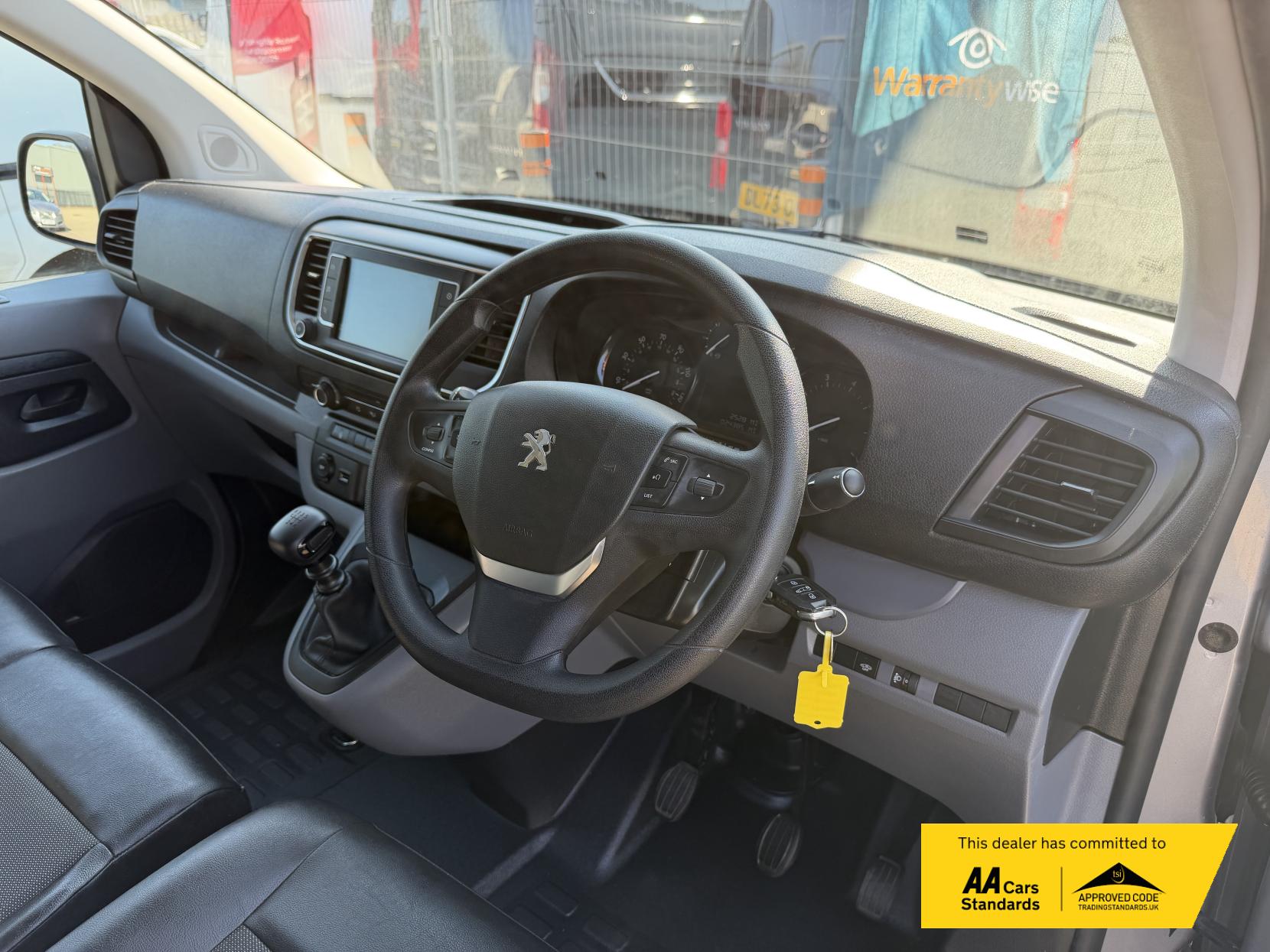 Peugeot Expert 1.5 BlueHDi Compact Combi Van Double Cab 5dr Diesel Manual SWB Euro 6 (s/s) (100 ps)